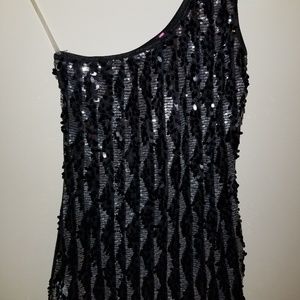 Sequins top, one shoulder, great for new years!